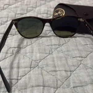 Ray-Ban | Accessories | Rayban Wayfarer Ii Sunglasses Rb225  display picture 2